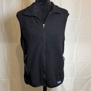 Patagonia Men’s Medium Black Synchilla Fleece Vest Outdoor Hiking sustainable